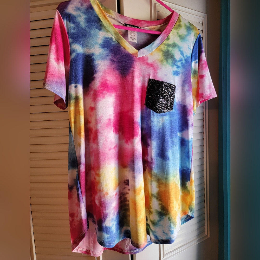 Medium Tiedye shirt with Pocket deatil.